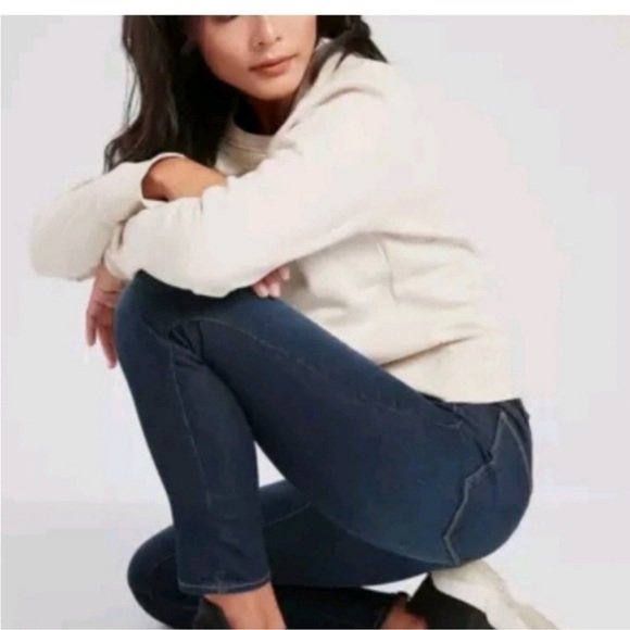 Athleta Sculptek Jean - Picture 2 of 10